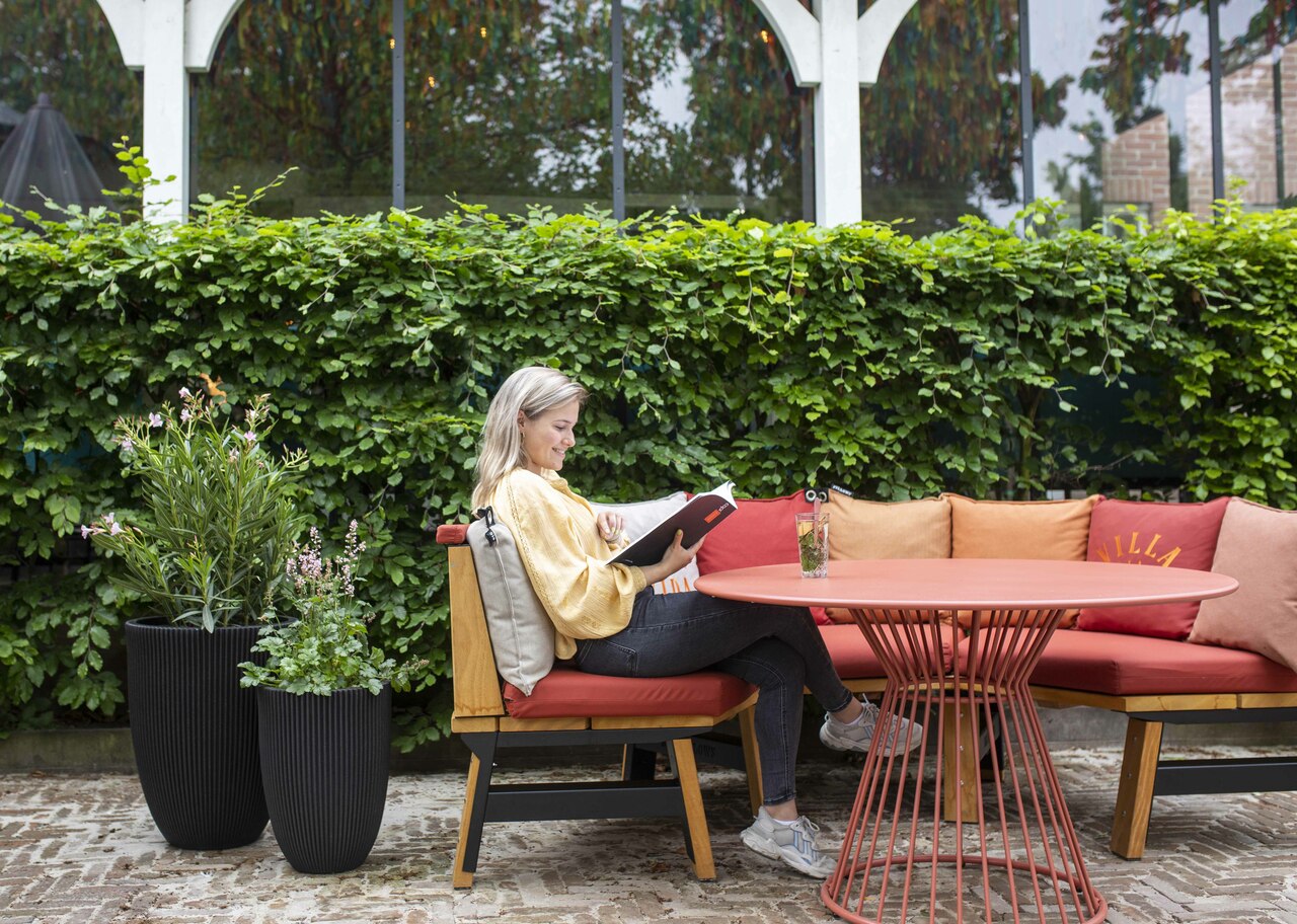 Gefäß Elegant Niedrig Groove NL Schwarz