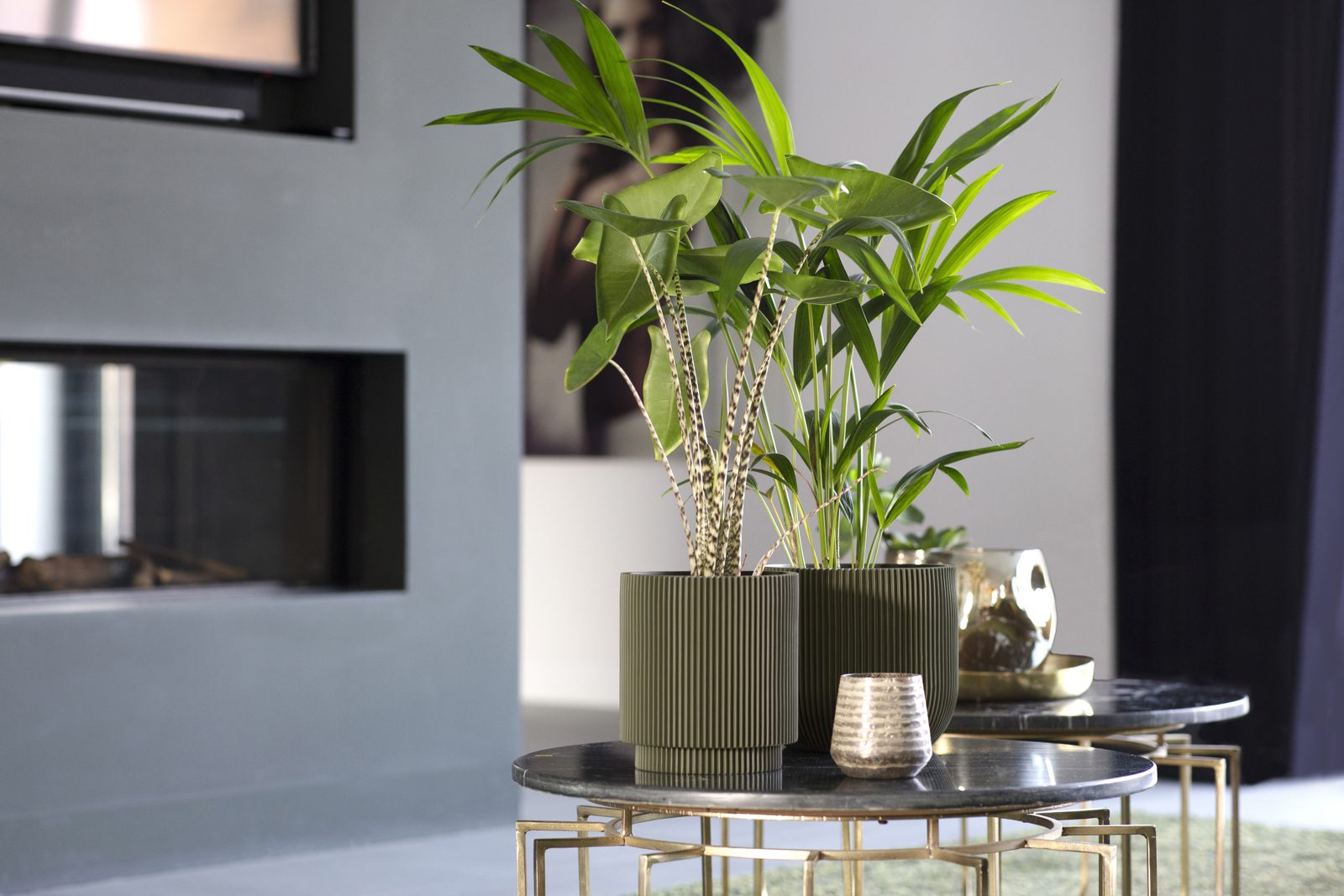 Indoor Groove Planter Ball Green