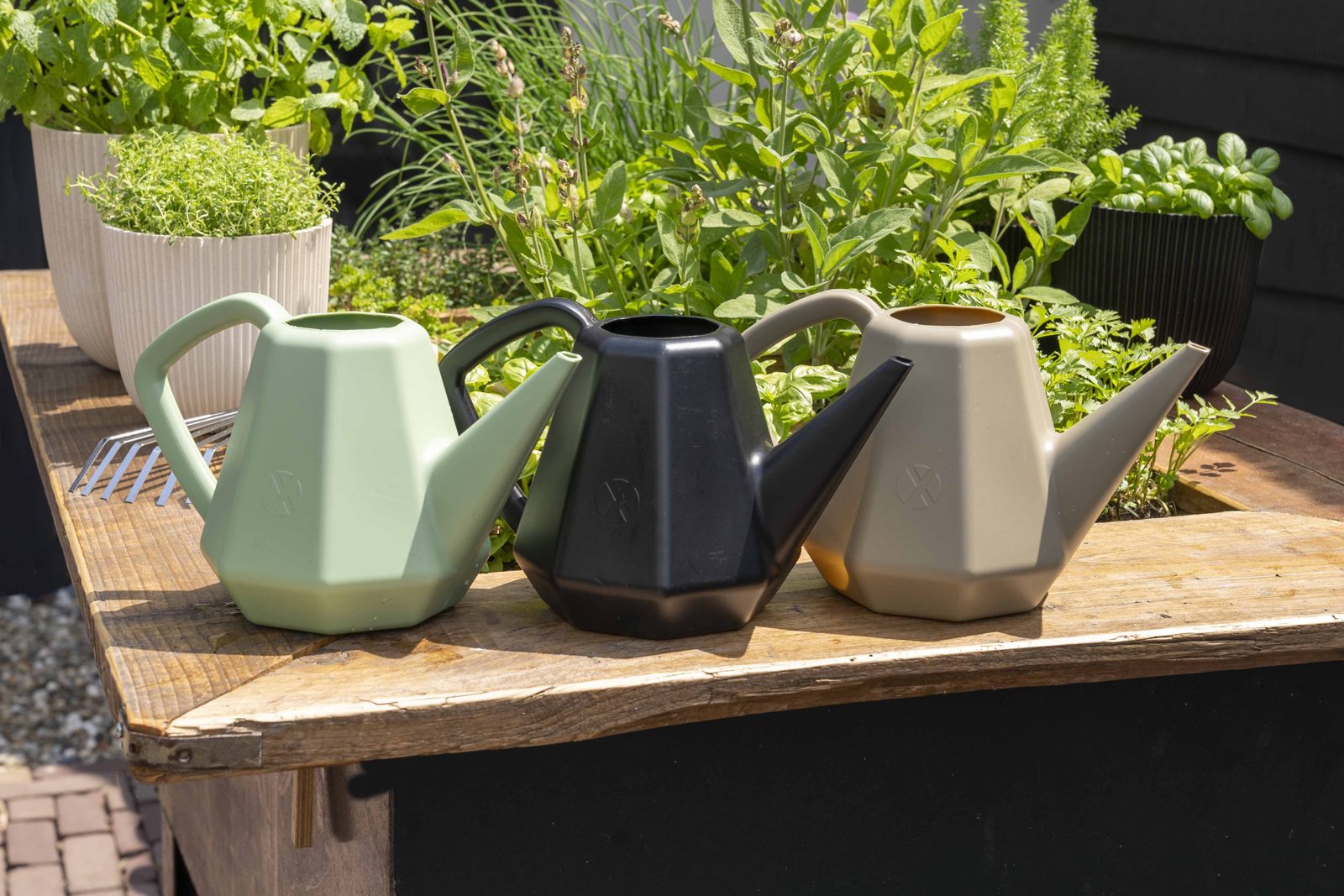 Watering can Doppio Smooth Olive grey